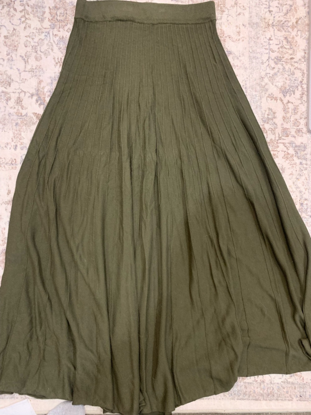 KOTN Olive Maxi Pleated Skirt - Picture 2 of 8